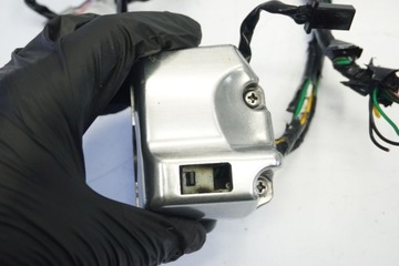 YAMAHA XV 1900 A MIDNIGHT STAR 06-13 PRZEŁĄCZNIK LEWY