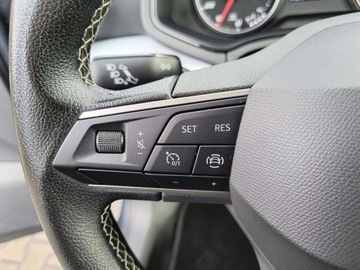 Seat Arona Crossover Facelifting 1.0 TSI 110KM 2022 Seat Arona serwis ASO 1.0TSI 110KM bezwypadkowy pakiety FullLink alufelgi, zdjęcie 16