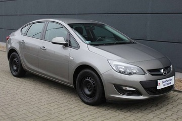 Opel Astra J Sedan 1.6 Twinport ECOTEC 115KM 2017 Opel Astra 1.6 Benzyna 115KM M5 Enjoy Salon PL..., zdjęcie 5