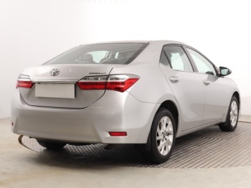 Toyota Corolla XI Sedan Facelifting 1,6 Valvematic 132KM 2017 Toyota Corolla 1.6 Valvematic, Salon Polska, zdjęcie 4