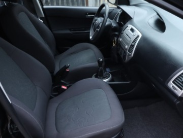 Hyundai i20 I Hatchback 5d 1.2 DOHC 78KM 2010 Hyundai i20 1.2, Klima, zdjęcie 8