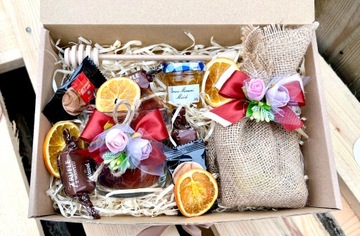 Хороший подарок учителю. Практичный подарочный набор в красивой коробочке.