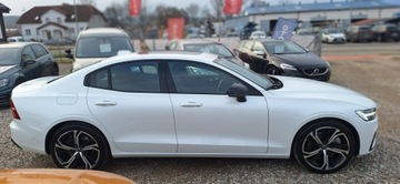 Volvo S60 III 2024 Volvo S60 B5 AWD plus dark benzyna hybryda, zdjęcie 7