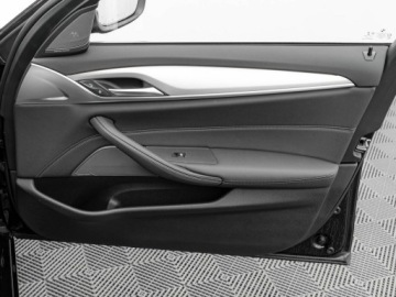 BMW Seria 5 G30-G31 Touring Facelifting 2.0 530i 252KM 2022 BMW 530 GD5E035#530i xDrive Podgrz.f Skóra, zdjęcie 29