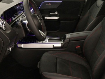 Mercedes GLB SUV 2.0 200d 150KM 2025 MERCEDES-BENZ GLB 200 d AMG Line Suv 2.0 (150KM) 2025, zdjęcie 4