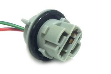 ZŁĄCZE GNIAZDO ŻARÓWKI W21W W3x16d 7440 T20 OPRAWA
