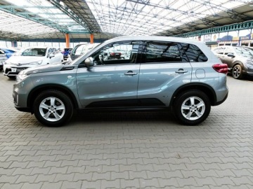 Suzuki Vitara III SUV Facelifting 1.4 BoosterJet 140KM 2019 Suzuki Vitara LED+NAVI GWAR. I-wł Kraj bezwypad, zdjęcie 5