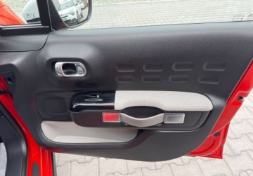 Citroen C3 III Hatchback 1.2 PureTech 82KM 2017 Citroen C3 bezwypadekserwisSHINEjak nowe 1.2 Benzyna 82KM, zdjęcie 27