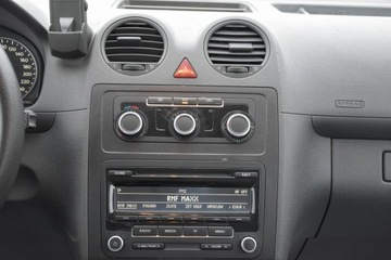 Volkswagen Caddy III Kombi Facelifting 1.6 TDI 75KM 2015 Volkswagen Caddy VW CADDY 1.6 TDI 5-MIEJSC Czujniki Parkowania HAK Gwaranc, zdjęcie 28