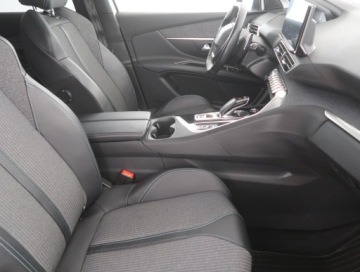 Peugeot 3008 II Crossover Facelifting  1.2 PureTech 130KM 2022 Peugeot 3008 1.2 PureTech, Salon Polska, zdjęcie 8