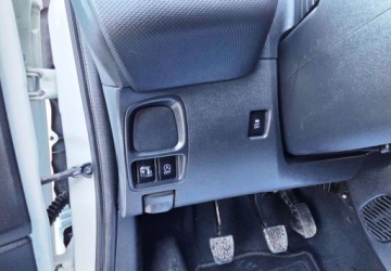 Citroen C1 II Hatchback 5d 1.0 VTi 72KM 2018 Citroen C1 1,0 Ben 72 KM Benzyna 72KM, zdjęcie 11