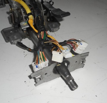 HYUNDAI H1 II 07- SLOUPEC VOLANT