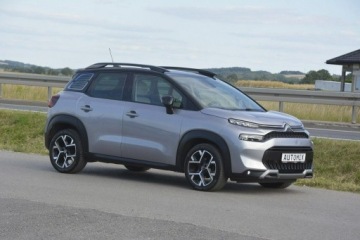 Citroen C3 Aircross  I Crossover Facelifting 1.5 BlueHDi 110KM 2021 Citroen C3 Aircross 1.5 BlueHDI panorama full led, zdjęcie 11