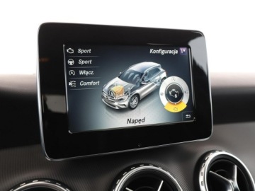 Mercedes GLA I Off-roader 1.6 200 156KM 2016 Mercedes GLA 200 automat full LED navi klima auto, zdjęcie 24