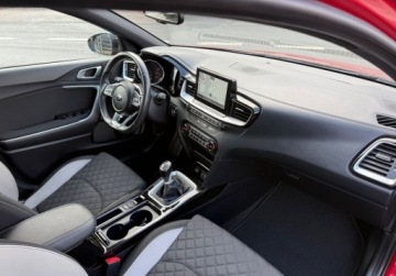 Kia Ceed III Hatchback 1.0 T-GDi 120KM 2020 Kia Ceed GT-line Panorama dach 39.000 km Benzyna 120KM, zdjęcie 9