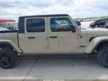 Jeep Gladiator 2022 Jeep Gladiator Altitude 2022 3.6l 3.6 Benzyna 285KM, zdjęcie 6