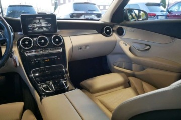 Mercedes Klasa C W205 Kombi 200 184KM 2017 Mercedes-Benz Klasa C 2.0 184KM 4MATIC Estate, Bezwyp., Panorama, Jasne wn, zdjęcie 19