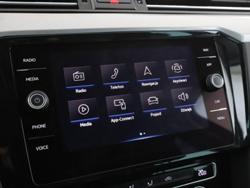 Volkswagen Passat B8 Variant Facelifting 2.0 TDI SCR 150KM 2020 Volkswagen Passat DSG full LED navi klima auto (3, zdjęcie 22