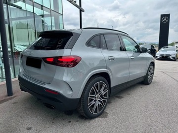 Mercedes GLA II Off-roader Facelifting 2.0 220 190KM 2025 MERCEDES-BENZ GLA 220 4-Matic AMG Line 2.0 (190KM) 2025, zdjęcie 1