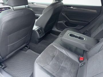 Volkswagen Arteon Fastback 2.0 TDI 240KM 2020 Volkswagen Arteon 2.0 TDI BiT 240KM FV23 Keyless Kamera 360 2.0 Diesel, zdjęcie 13