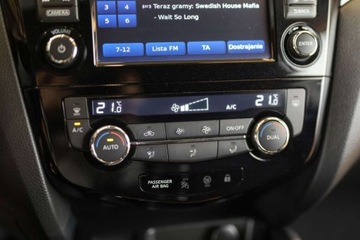 Nissan Qashqai II Crossover 1.2 DIG-T 115KM 2017 Nissan Qashqai 1.2 DIG-T N-Connecta EU6 1.2 Benzyna 115KM, zdjęcie 15