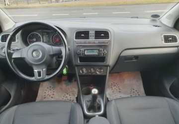 Volkswagen Polo V 2010 Volkswagen Polo 1.6TDi 75KM 5-Drzwi Klima Grzane Fotele Czujniki Parkowania, zdjęcie 7