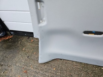 ПОТОЛКА AUDI A7 C7 4G ЛЮК В КРЫШЕ НЕ ЗАКРЫТ.