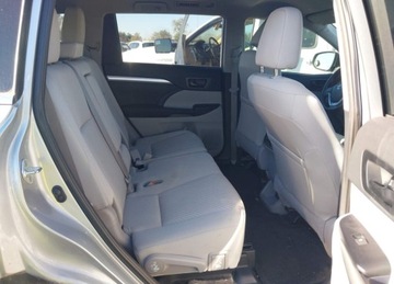 Toyota Highlander II 2019 Toyota Highlander LE, V6, od ubezpieczalni 3.5 Benzyna 295KM, zdjęcie 9
