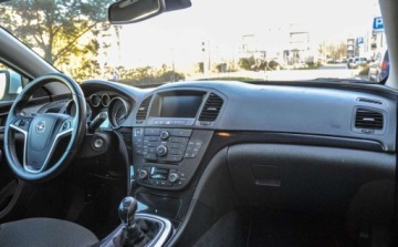 Opel Insignia I Sports Tourer 2.0 CDTI ECOTEC 130KM 2012 Opel Insignia 2,0CDTI 2012 r. 2.0 Diesel 130KM, zdjęcie 9