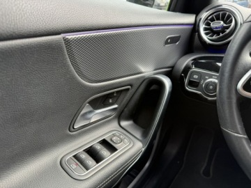 Mercedes Klasa A W177/V177 Hatchback 1.5 180d 116KM 2019 Mercedes A 180 Lift. Full-Led. Automat., zdjęcie 15