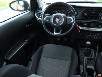 Fiat Tipo II Hatchback 1.4 95KM 2018 Fiat Tipo 1.4 16V, Salon Polska, Serwis ASO, zdjęcie 6