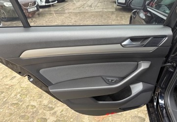 Volkswagen Passat B8 Variant 2.0 TDI 150KM 2015 Volkswagen Passat Stan bdb 2.0 Diesel 150KM, zdjęcie 21