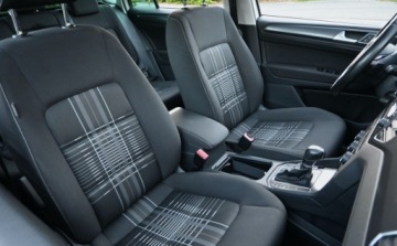Volkswagen Golf Sportsvan Sportsvan 2.0 TDI BlueMotion Technology 150KM 2015 Volkswagen Golf Sportsvan 2,0 TDI 150KM LED Nawigacja BI-Xenon Klimatronik, zdjęcie 30