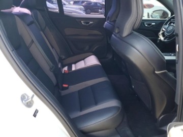 Volvo S60 III 2024 Volvo S60 Plus 2024 2.0 Benzyna 247KM, zdjęcie 10