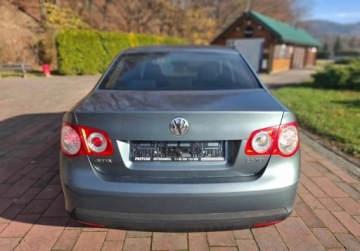 Volkswagen Jetta V 2.0 TDI-CR 140KM 2008 Volkswagen Jetta Zadbany 2.0 Diesel 140KM, zdjęcie 3