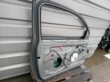 DVEŘE LEVÉ PŘEDNÍ VW GOLF V 3D LA6Q