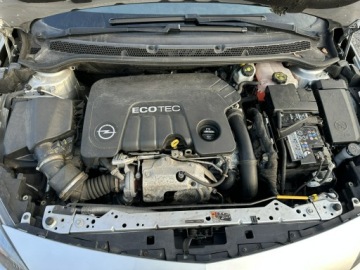 Opel Astra J Sedan 1.6 CDTI ecoFLEX 110KM 2015 Opel Astra Nawigacja/ Zamiana/ Kredyt, zdjęcie 30