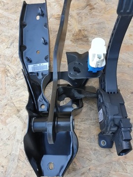 АВТОМАТИЧЕСКИЕ ПЕДАЛИ ПОДЪЕМА FORD MONDEO MK4