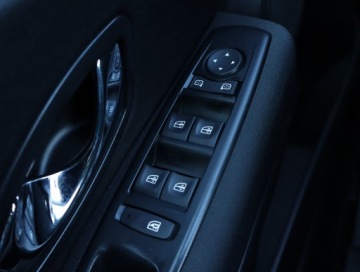 Renault Megane III Grandtour Facelifting 2013 1.2 Energy TCe 115KM 2016 Renault Megane 1.2 TCe, Salon Polska, Klima, zdjęcie 19