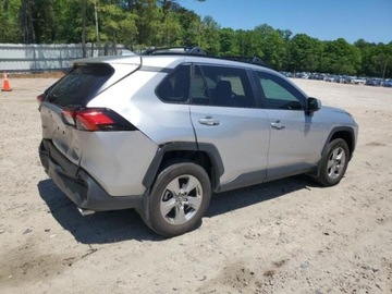 Toyota RAV4 V 2023 Toyota RAV4 Xle fwd 2.5 Benzyna 203KM, zdjęcie 4