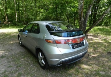 Honda Civic VIII Hatchback 3d 1.8 i-VTEC 140KM 2008 Honda Civic sliczne UFO 1,8 Pewny Przebieg 1wl..., zdjęcie 3