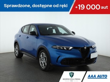Alfa Romeo Tonale 2022 Alfa Romeo Tonale 1.5T 48V MHEV, Salon Polska