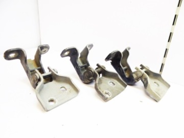 Петля передней правой двери Renault Trafic II Vivar 2001-2014, номер детали 311772M