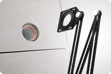 PRZYRZĄD DO PRZENOSZENIA OTWORÓW NA PŁYTKI