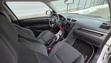 Suzuki Swift V 2012 Suzuki Swift Benzyna Bezwypadkowy Bialy shogun 1.3 Benzyna 95KM, zdjęcie 11