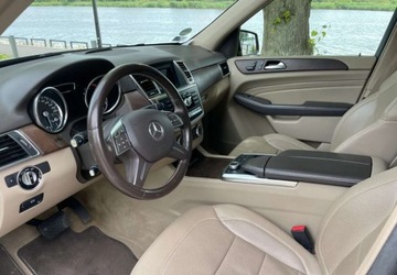 Mercedes Klasa M W166 Off-roader 350 BlueTEC 4MATIC 258KM 2014 Mercedes-Benz ML Mercedes-Benz ML 3.0 Diesel 258KM, zdjęcie 2