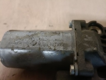 MOTOREK OKNO PRAVÝ PŘEDNÍ OPEL ASTRA H III 04-14 0130821989 6PIN