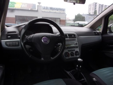 Fiat Punto Grande Punto Hatchback 5d 1.4 8v 77KM 2009 Fiat Punto Salon-Pl, zdjęcie 19