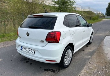 Volkswagen Polo V Hatchback 3d Facelifting 1.2 TSI BlueMotion Technology 90KM 2015 Volkswagen Polo 1.2 TSI 90 KM 1.2 Benzyna 90KM, zdjęcie 3