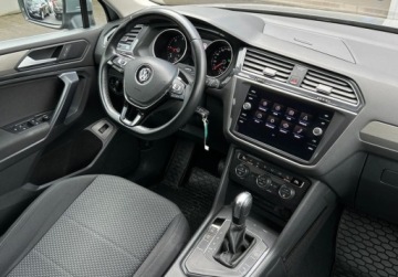 Volkswagen Tiguan Allspace SUV 2.0 TDI 150KM 2020 Volkswagen Tiguan Allspace Comfortline Pakiety, ACC, Apple CarPlay, Salon, zdjęcie 16